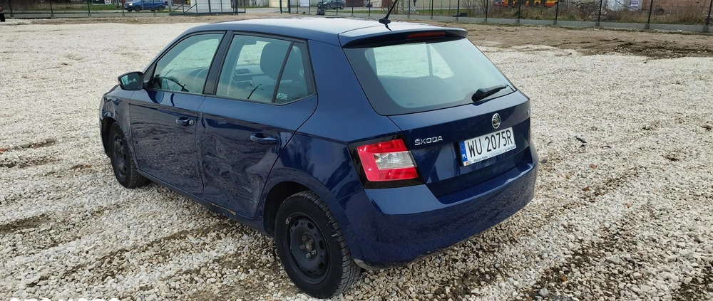 Skoda Fabia cena 17900 przebieg: 200000, rok produkcji 2017 z Warszawa małe 106